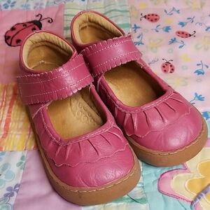 Livie & Luca Fuchsia Soft Leather HTF Original Made In Mexico Ruche Size 11